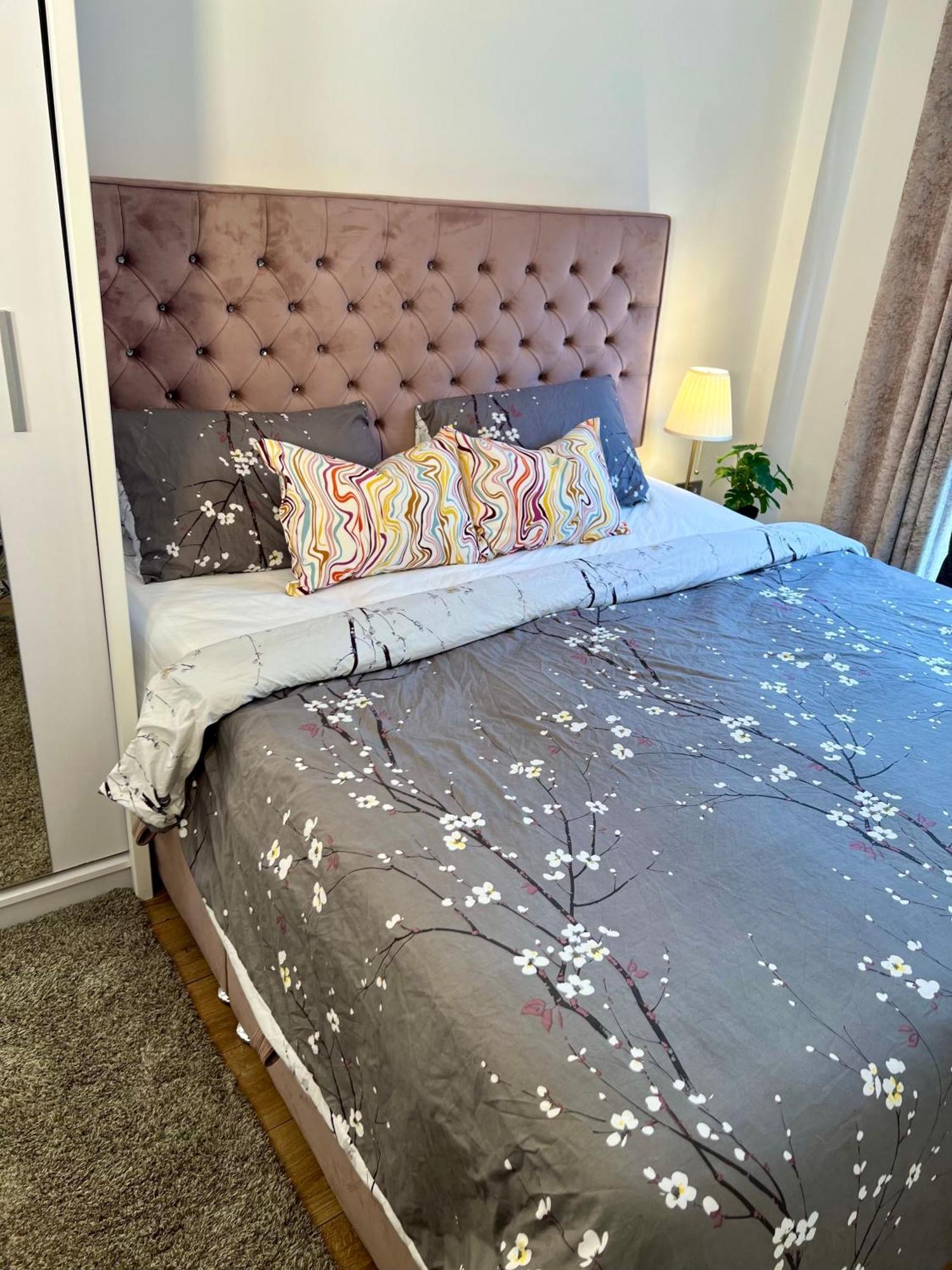 Luxury Urban Tranquility At B1 Appartement Birmingham Buitenkant foto