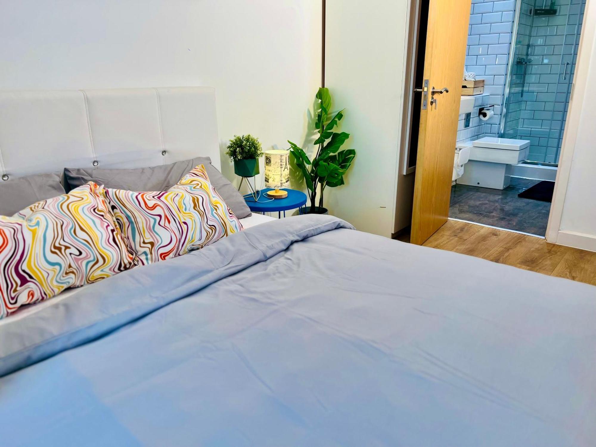 Luxury Urban Tranquility At B1 Appartement Birmingham Buitenkant foto