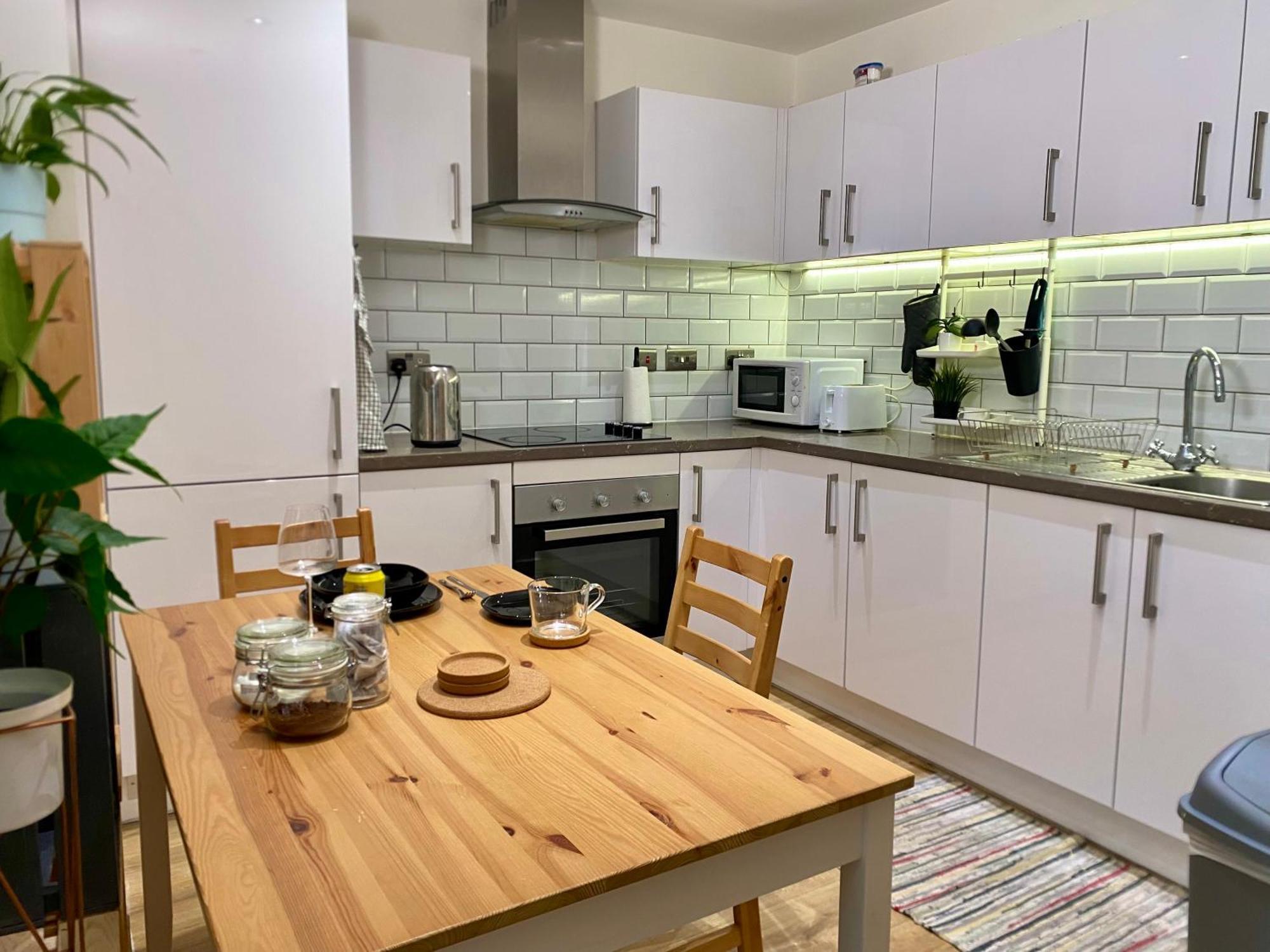 Luxury Urban Tranquility At B1 Appartement Birmingham Buitenkant foto